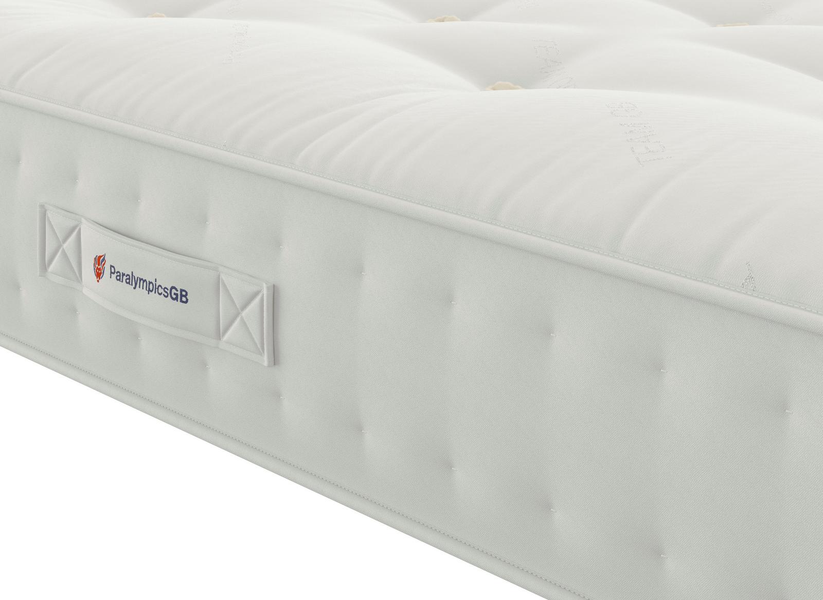 Frome mattress pocket springs and filling detail